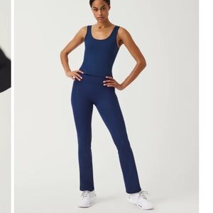 New with tags Spanx booty boost yoga flare navy